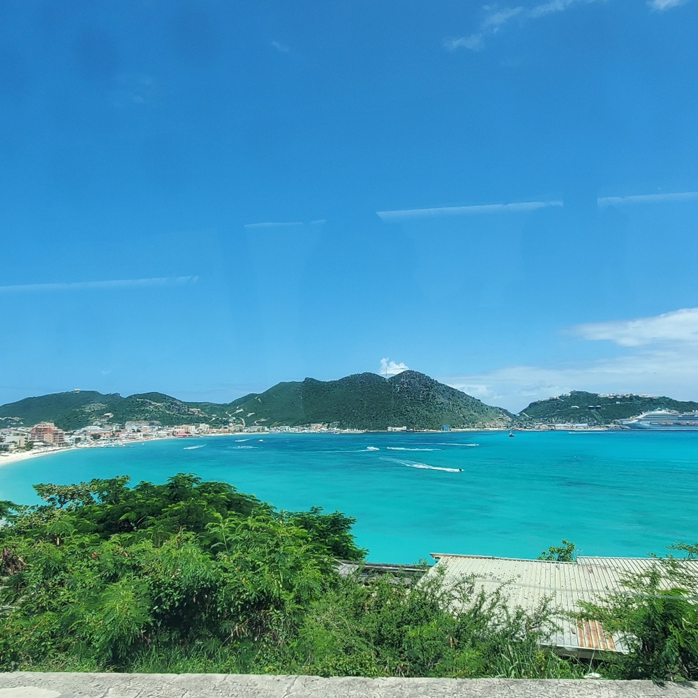 Meet your Posher, Dana